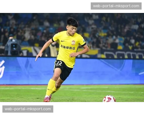 上海海港143万欧元引进杨希，20岁中超抢断王斩获处子球证明价值